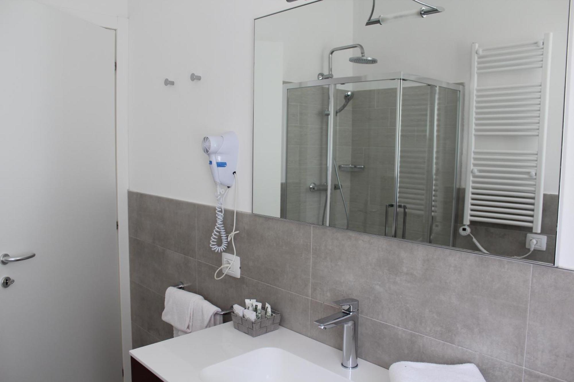 Residenza Sante Apart otel Lazise Oda fotoğraf